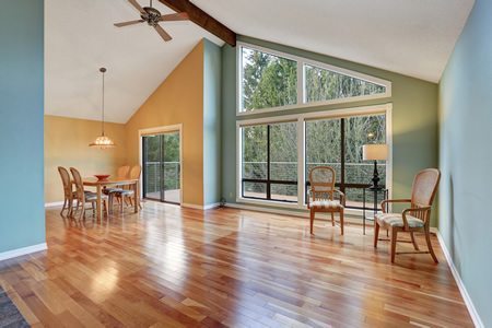 who installs custom hardwood floors